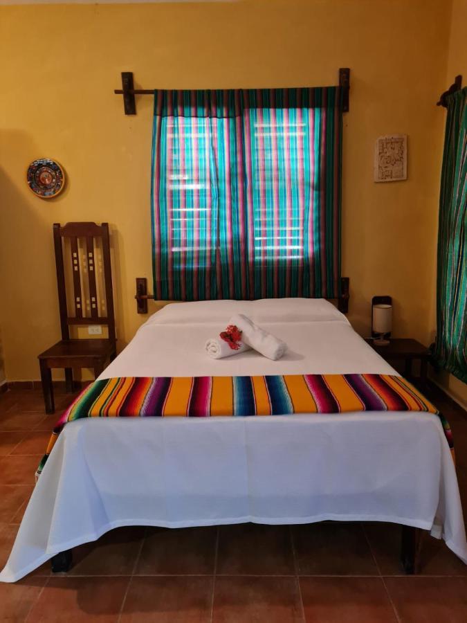 Hotel Maya Luna Adults Only Махахуал Екстериор снимка